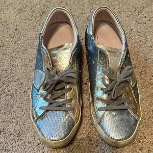 Phillips Model Low-top Lace-up Sneakers.